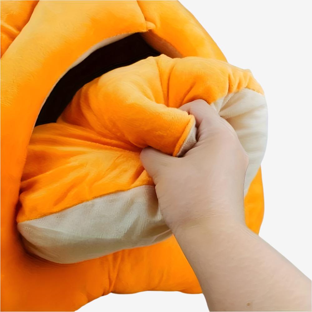 TAILEDEN Spooky Pumpkin Cat Cave – Cozy Halloween Nest for Cats & Small Dogs