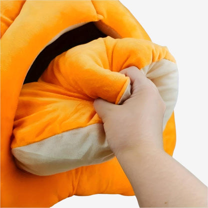 TAILEDEN Spooky Pumpkin Cat Cave – Cozy Halloween Nest for Cats & Small Dogs